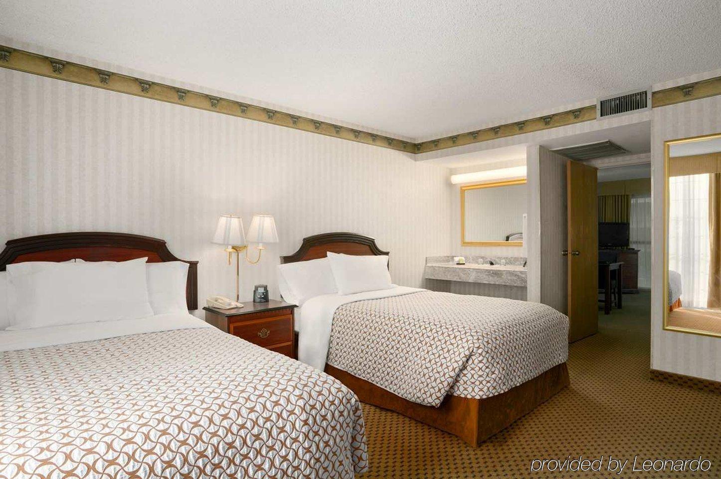 Embassy Suites By Hilton Arcadia-Pasadena Area Eksteriør billede